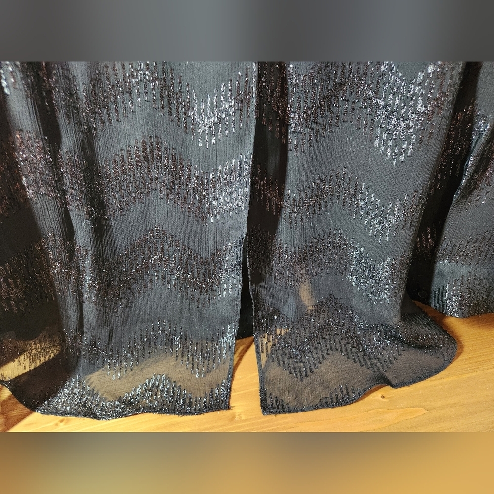 Lane Bryant Black Metallic Chevron Button-Up Sheer Blouse 18/20 - Picture 6 of 6
